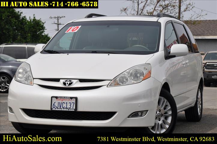 2010 Toyota Sienna XLE
