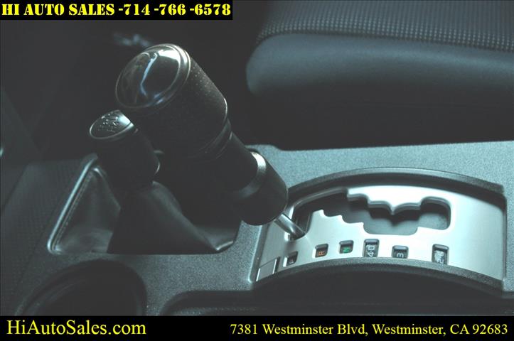 2008 Toyota FJ Cruiser Base - Photo 23