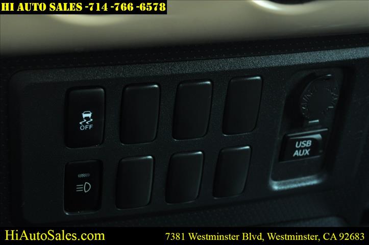 2008 Toyota FJ Cruiser Base - Photo 24