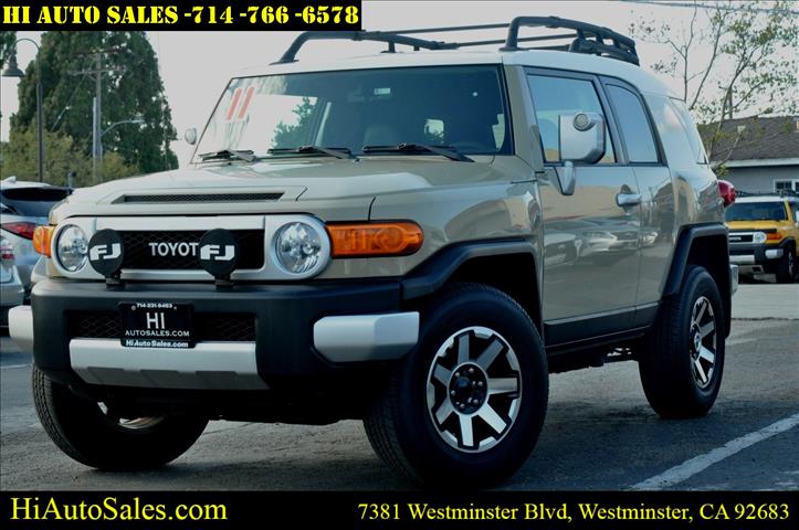 2011 Toyota FJ Cruiser 4x4's photo