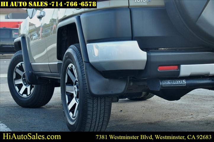 2008 Toyota FJ Cruiser Base - Photo 6