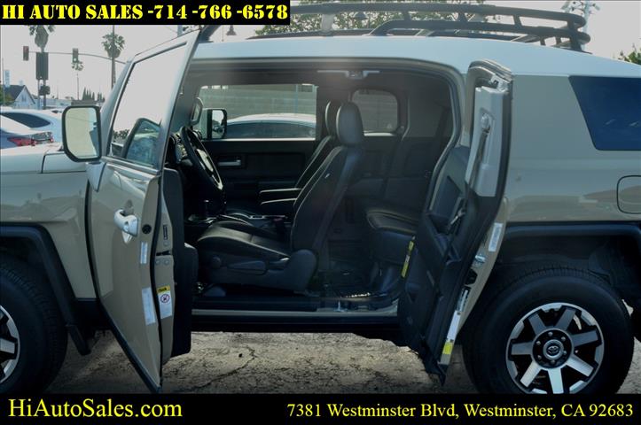 2008 Toyota FJ Cruiser Base - Photo 10
