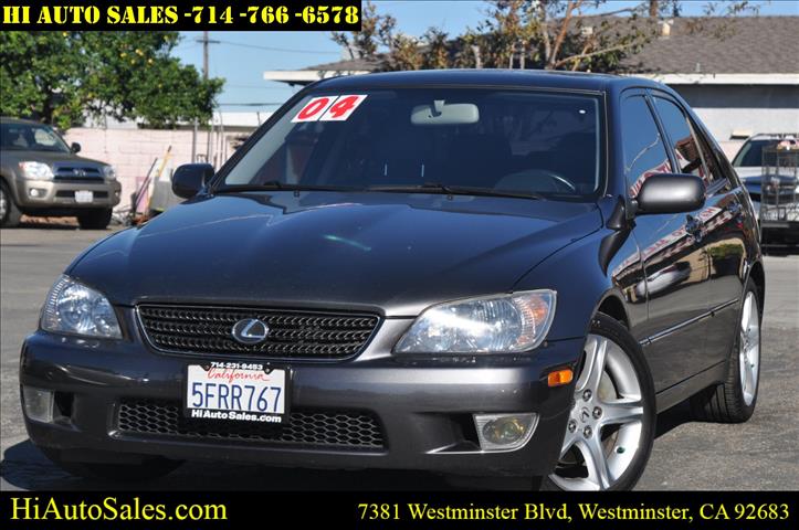 Lexus IS 300 Sedan RWD